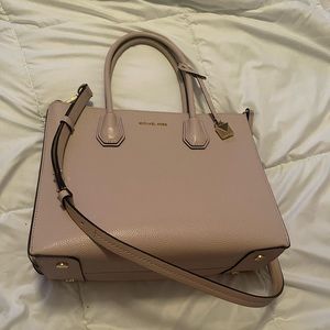 Michel Kors purse